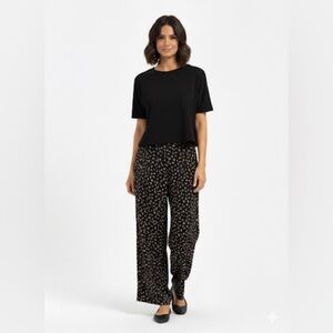 Jackson Rowe Black Floral Ribbed Wide-Leg “Jasmine” Pants - size xs